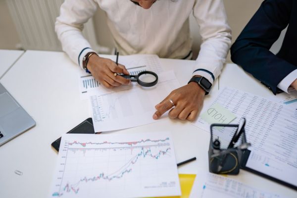 Index Funds Vs Actively Managed Funds: Index Funds vs. Actively Managed Funds: What Advisors Won’t Tell You