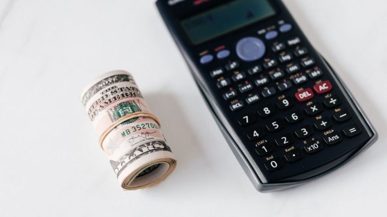 Snowball Vs Avalanche Irregular Income: Snowball vs Avalanche: 7 Debt Payoff Myths for Irregular Income